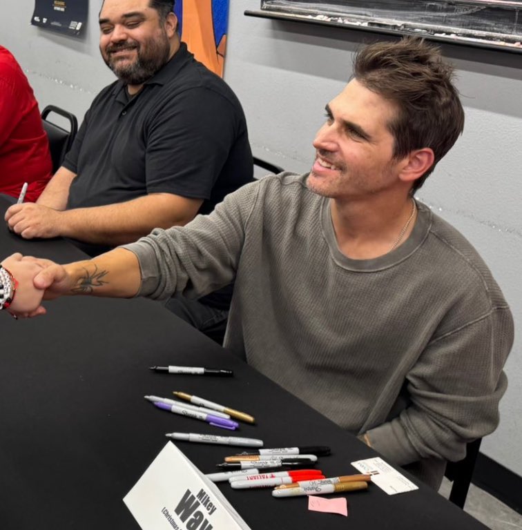 chain 💚🦇 comms open // MCRLDN+MCRGLASGOW tweet media