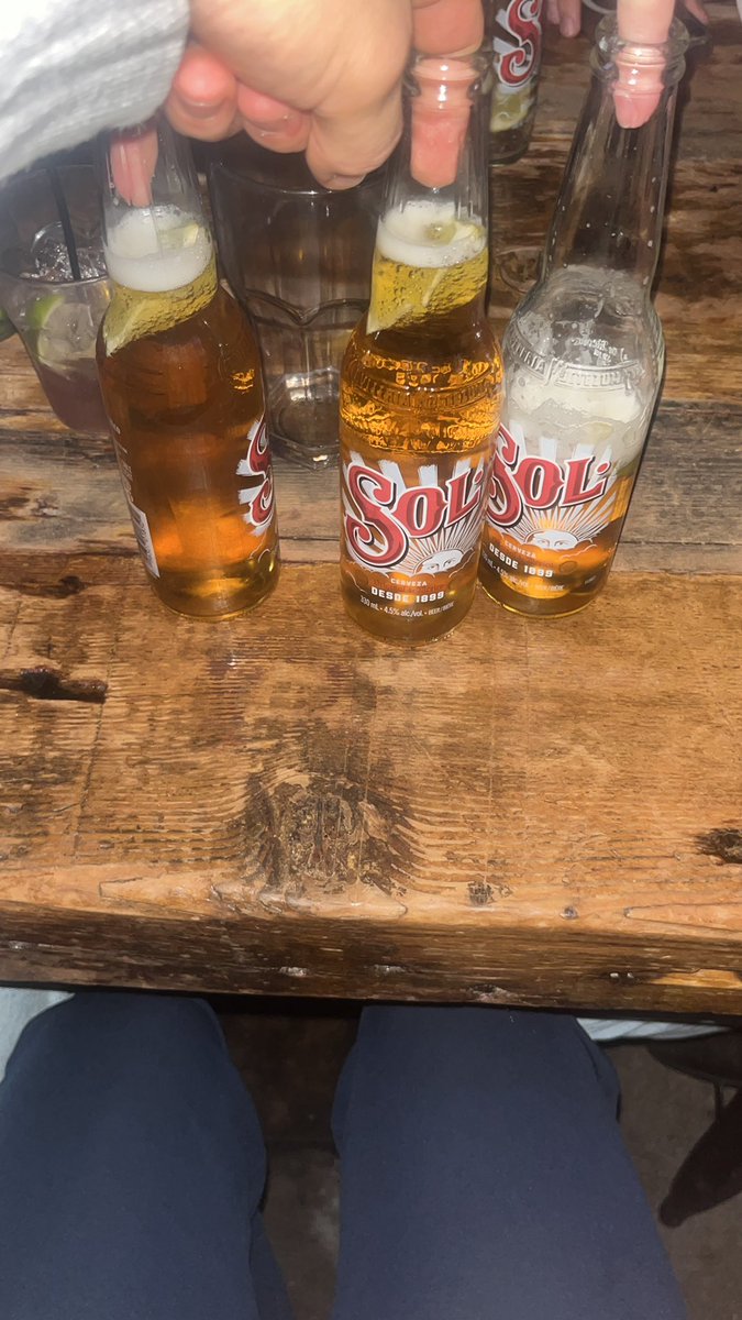 BuzzPhD's tweet image. Dare a white boy get a little sendy before an exam to take the stress off @AM34quads @BKarlyle79 #firstbeer