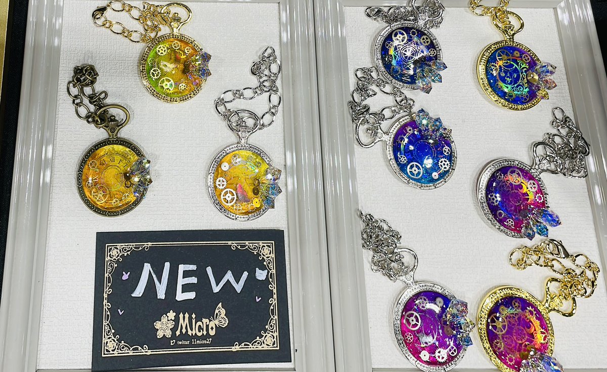 11Micro27's tweet image. #クリエーターズマーケット 2日目始まりました！
今日は真っ黒でお待ちしております𓆩𖠌𓆪↝

クリアカラーなギアが好評でとっても嬉しいです(* ॑꒳ ॑* )
まだあるのでぜひ見に来て下さい！

ブースは3Cを目指していただけると分かりやすいかと思います！
私も迷わないほどの分かりやすさ💪