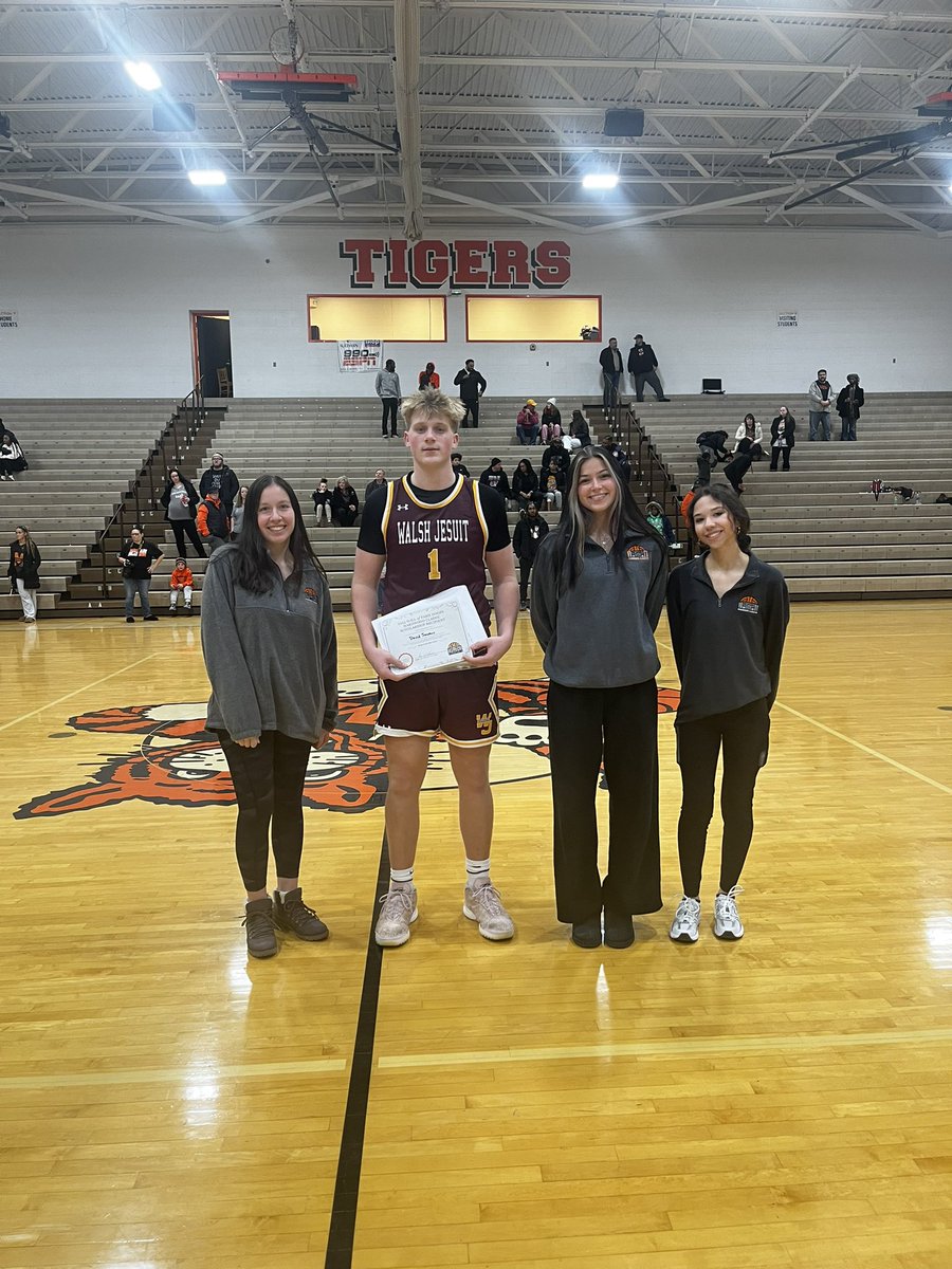 HoF Hardwood Classic tweet media