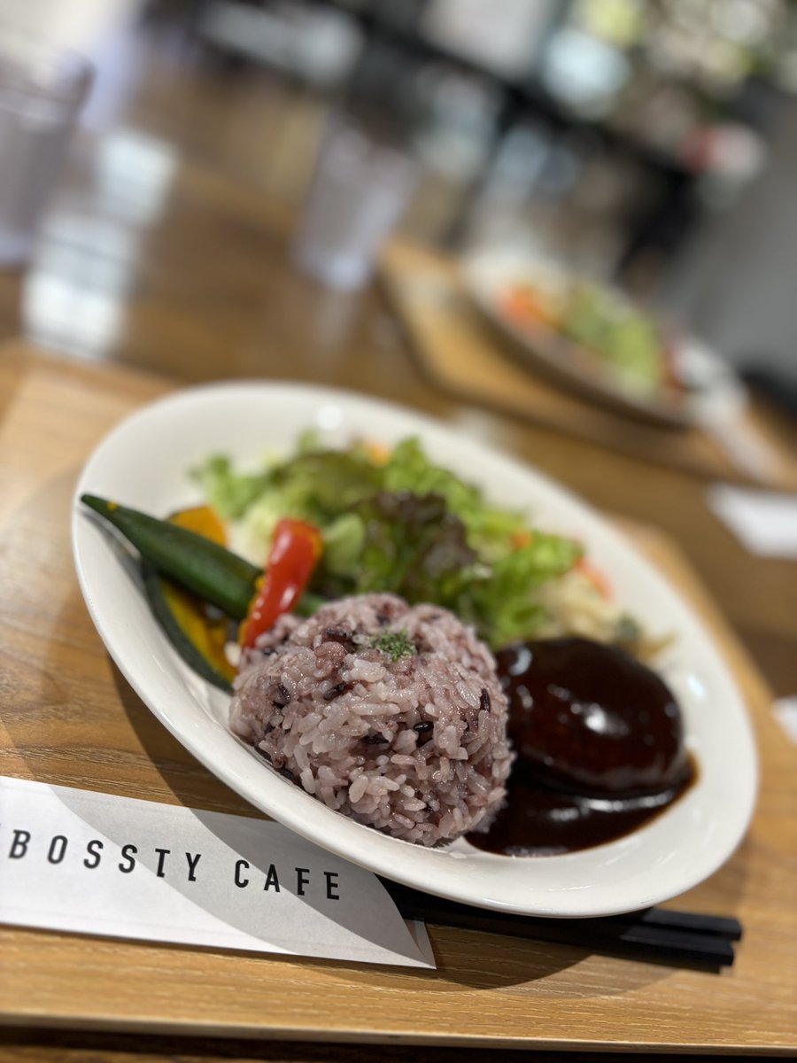 ランチ😋🍴💕 スーパーの2階にあるカフェ 思ったよりクオリティ高くて