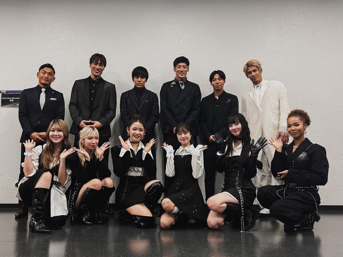 𝑱.𝑳𝑬𝑨𝑮𝑼𝑬 𝑨𝑾𝑨𝑹𝑫𝑺📸 偶然通りかかった Little Glee