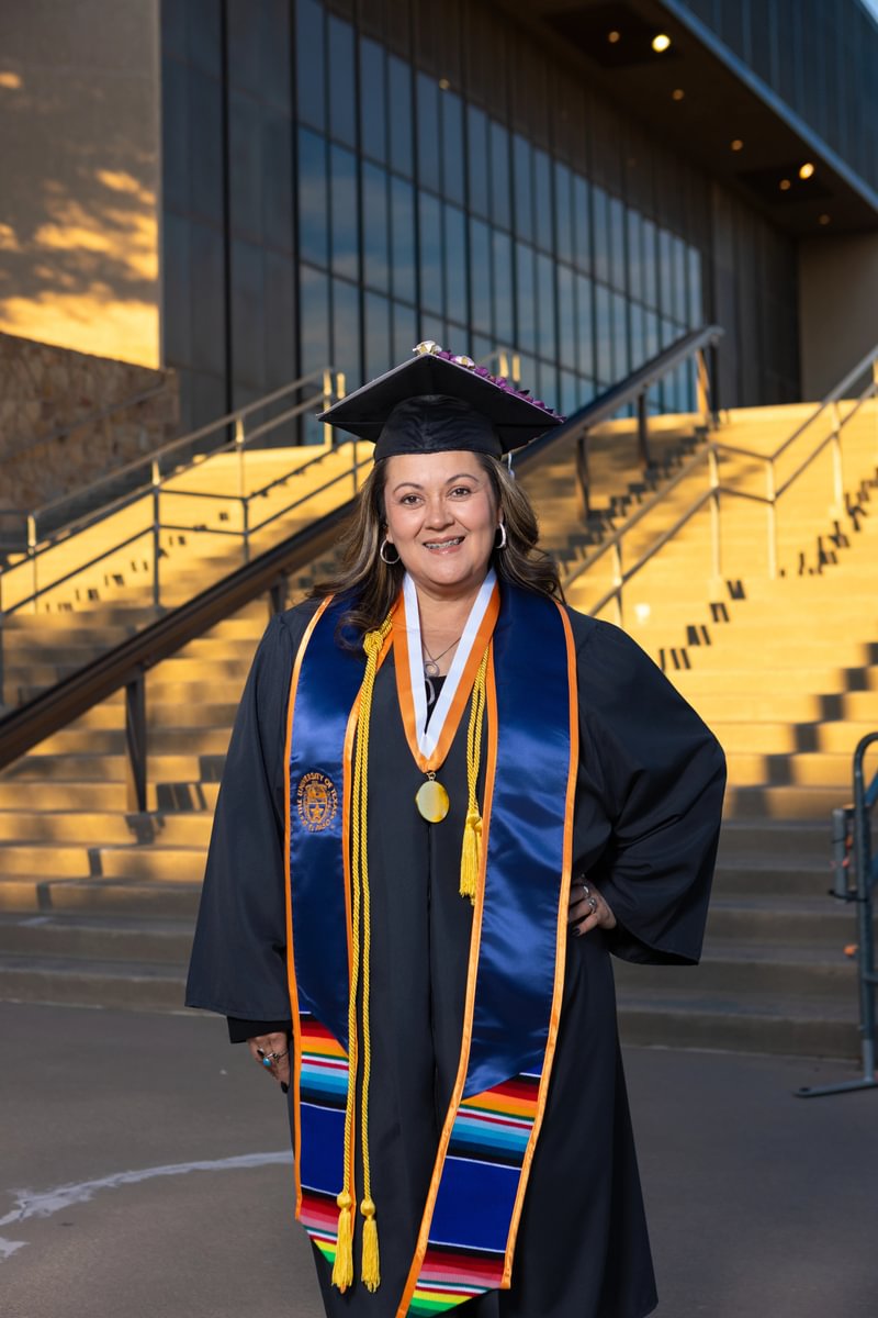 UTEPPresident's tweet photo. Nadia Velasquez earned a Bachelor of Arts in psychology and a minor in business today. She overcame many challenges to meet this festive moment, and hopes to start a life coaching practice. Congratulations, Nadia! #UTEPGrad https://t.co/qkSC8bf7fc
