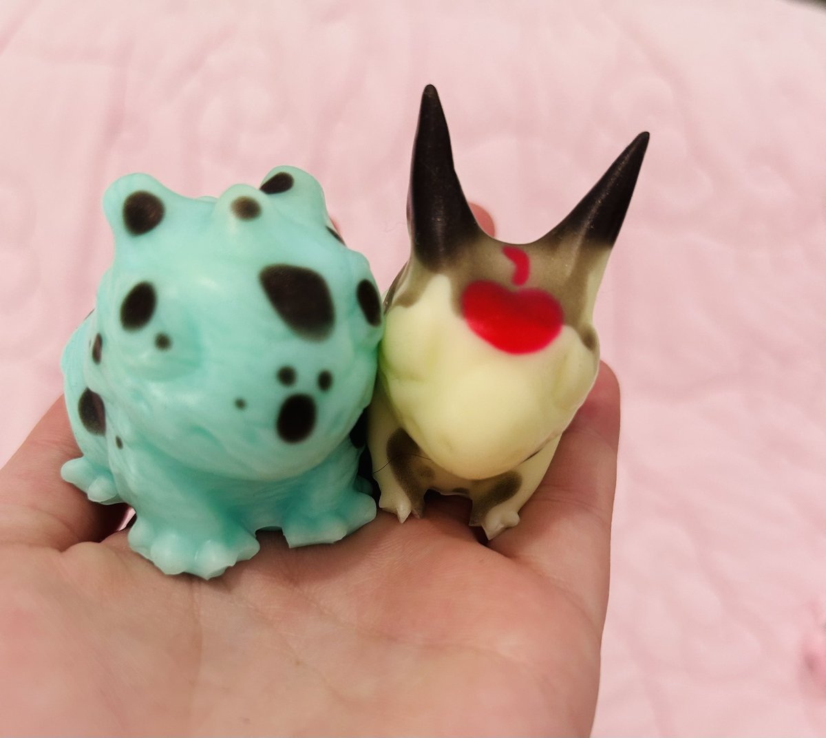 MEEEEEEEEEEPS <a href="/strangebedfella/">Strange Bedfellas, Next Drop Date in Bio 💜💚</a>