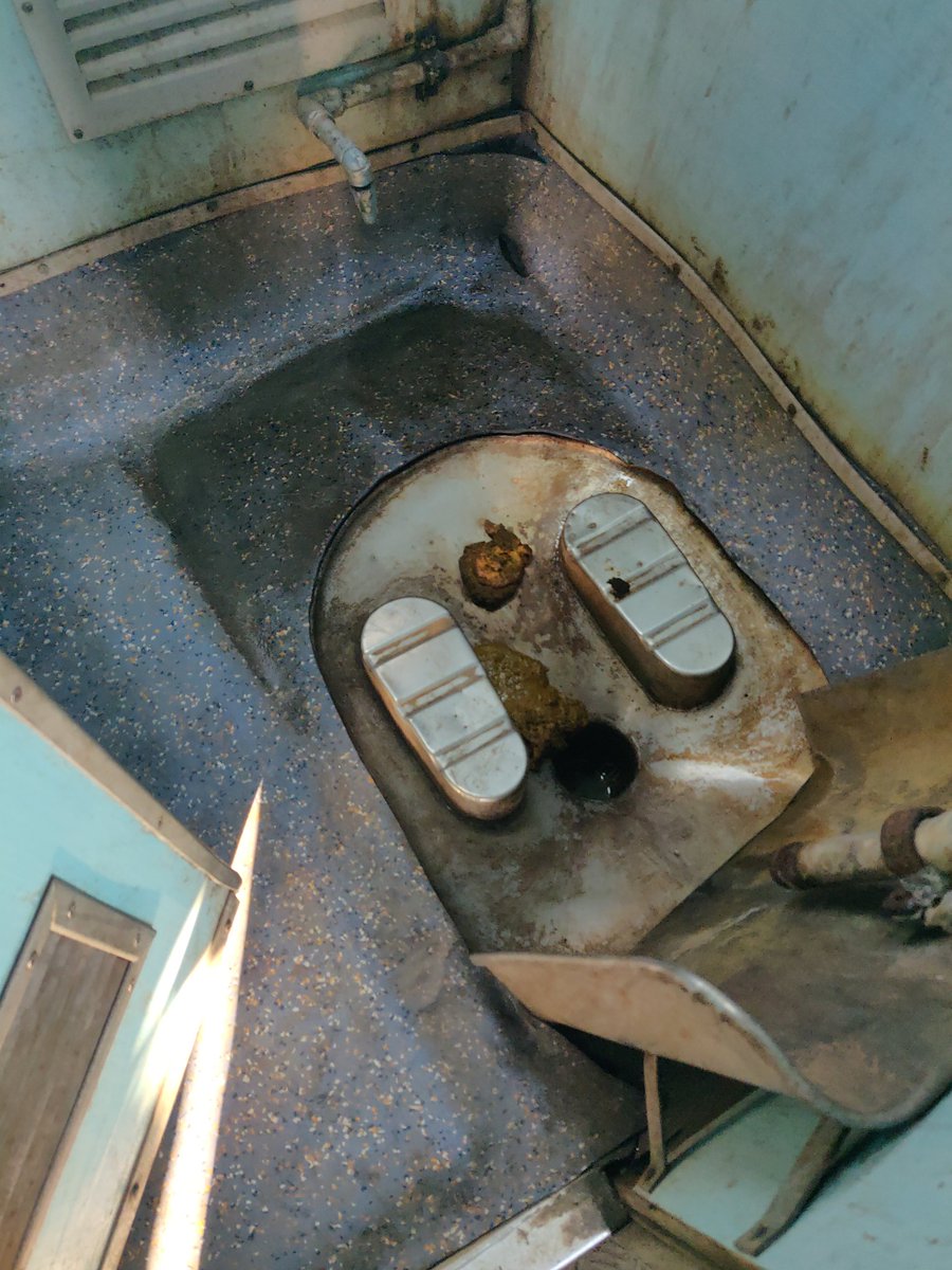 nishu_sawant's tweet photo. @AshwiniVaishnaw @drmbct @RailMinIndia @WesternRly This is today's condition of same train #stopgap don't work in real world.I think there is provision to fill water &amp; do housekeeping in place for #Memu trains. I am sure Mr. PM &amp; President don't wont spoil there mood after seeing https://t.co/V9NS5PltfX