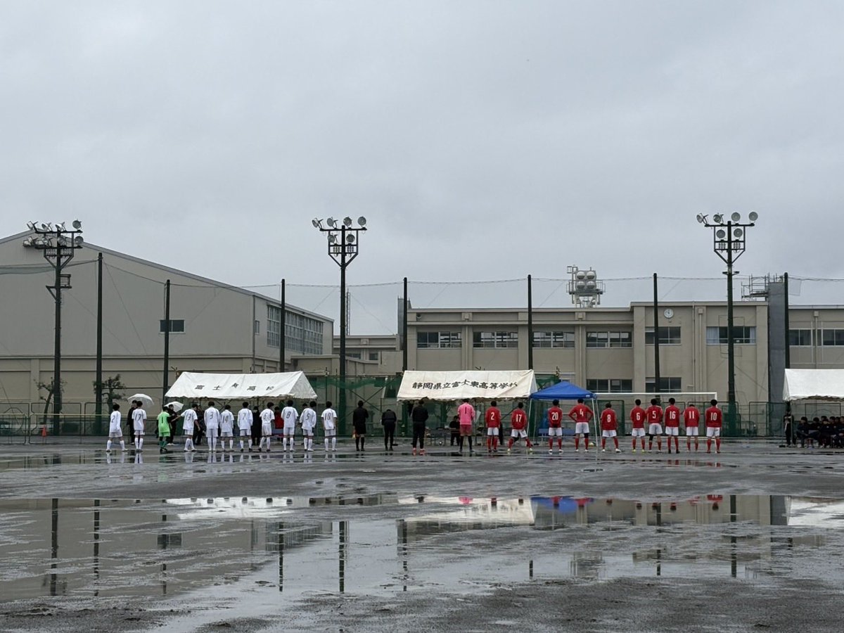 unofficial_FEFC's tweet photo. 高校サッカー新人戦 1回戦

12月14日(日)　
vs 御殿場南高校
10:00kickoff  @富士東高校

前半9-0
後半10-0

19-0試合終了

初戦に勝利することができました。

御殿場南高校の皆さま、
ありがとうございました。

#富士東高校
#高校サッカー https://t.co/8Am0GSO7px