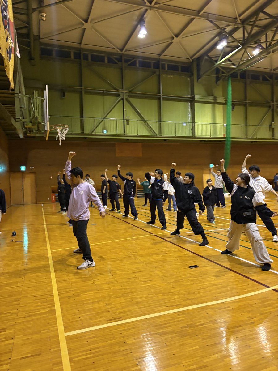 yosakoi_seiya's tweet photo. 🌟御礼🌟

昨日は体験会でした🐒
約２０名の方のご参加、ありがとうございました✨
また、新たに４名の方が入会しました！

ソーラン祭りに向け、絶賛メンバー募集中です！
ぜひ通常練習の見学•体験もお待ちしております✨

#勢や #勢や体験会
#日晃永煌 #叫べ日光
#勢や拡大中 https://t.co/2p16Q1kmJ2