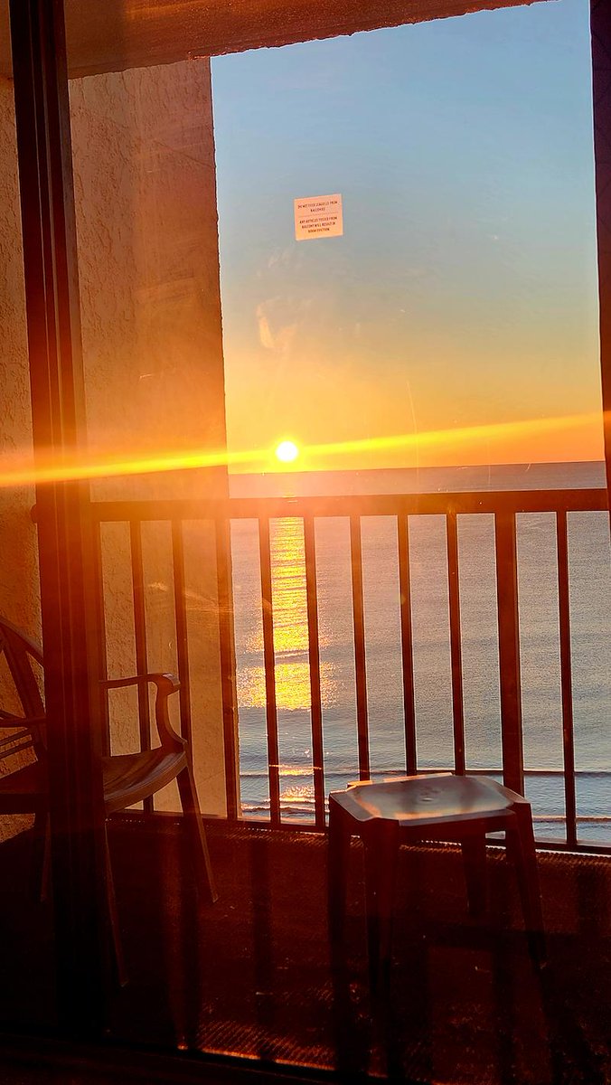 MacTrojan93's tweet photo. I’m a finalist in Sea Crest Oceanfront Resort’s Story Contest. Help me rally votes: https://t.co/7qJPIjN9C6 @SeaCrestMBSC https://t.co/VrX63x5XVH