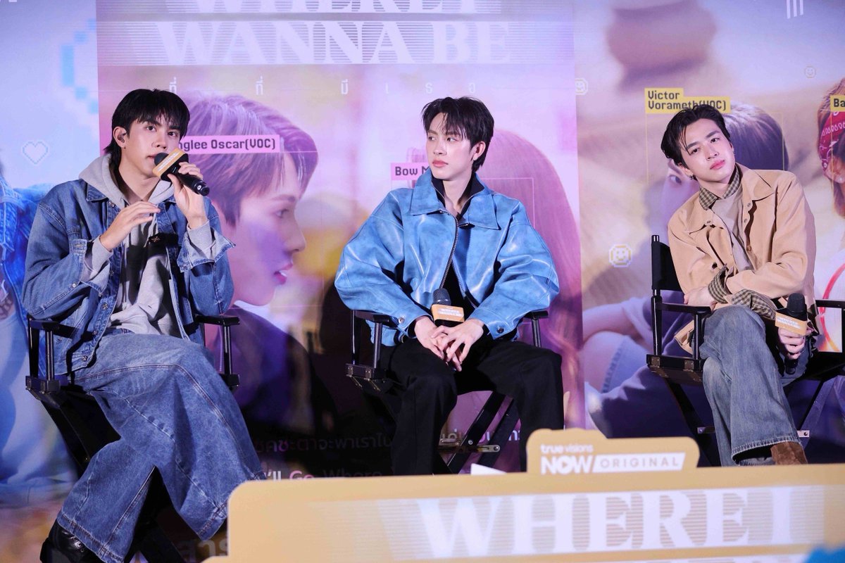 KAOHIT_ENT's tweet photo. “ทรูวิชั่นส์ นาว” เสิร์ฟโมเมนต์สุดพีก! 3 หนุ่ม VOC “วิคเตอร์–อองรี–โชกุน”
แท็กทีมโชว์ Busking ก่อนชวนแฟนๆ ปิดโรงดู “WHERE I WANNA BE (ที่ที่มีเธอ)” รอบพรีเมียร์แบบใกล้ชิด!!!

#VICTOR_VOC #ONGLEE_VOC #CHOKUN_VOC #VOC_WIWB #PROXIEth
#WhereIWannaBeTVSNxVOC  
#VOC_WHEREIWANNABE  
#ที่ที่มีเธอ #VOCOfficial  #TrueVisionsNOWOriginal #TrueVisionsNOW 

ต้องเรียกว่าแรงเกินต้าน! เมื่อพื้นที่ชั้น 5 ของ NEXTOPIA สยามพารากอนแทบจะแตก เพราะสามหนุ่มสุดฮอตซับยูนิตแรกจากวง PROXIE อย่าง วิคเตอร์–อองรี–โชกุน จากโปรเจ็คท์ VOC (วี-โอ-ซี) ยกทีมกันมาปล่อยของแบบไม่มียั้ง จากมินิซีรีส์ “WHERE I WANNA BE (ที่ที่มีเธอ)” งานนี้ความหล่อ ความยิ้มเก่ง และความขี้เล่นพุ่งแรงจนเสียงกรี๊ดสะเทือนทั่วทั้งห้าง

ประตูฟินเปิดด้วยโชว์ Busking สุดพิเศษ ที่ทั้งสามหนุ่มจัดสเต็ปชนิด ไฟแทบลุกพื้นที่ ทั้งแดนซ์ ทั้งเล่นกับแฟน ๆ แบบไม่มีพัก แฟนๆ ที่มารอกันแน่นขนัดถึงกับต้องลุกขึ้นโยกตาม ส่งเสียงเชียร์แบบไม่กลัวเจ็บคอ เติมพลังความคึกคักให้งานพีคตั้งแต่นาทีแรก

และมาถึงไฮไลต์ที่ทุกคนตั้งตารอ กับกิจกรรม Fan Screening สุดเอ็กซ์คลูซีฟ ที่เปิดให้แฟน ๆ ผู้โชคดีได้ดู EP.1 และ EP.2 ของมินิซีรีส์ “WHERE I WANNA BE (ที่ที่มีเธอ)” ก่อนใครในโลก! โดยมี 3 หนุ่มนั่งดูไปพร้อมกันแบบใกล้ชิดสุด ๆ บรรยากาศในโรงเต็มไปด้วยรอยยิ้ม เสียงหัวเราะ และโมเมนต์สุดฟิน เมื่อแฟน ๆ ได้ลุ้นไปกับซีรีส์โดยมีนักแสดงนำอยู่ข้างๆ บอกเลยว่าเป็นค่ำคืนที่อบอุ่นและน่าจดจำแบบที่สุด

ตลอดงาน บรรยากาศดีต่อใจขั้นสุด แฟนคลับ “วิคเตอร์–อองรี–โชกุน” ยิ้มไม่หุบ ได้ทั้งความฟินจากซีรีส์และพลังใจจากความน่ารักของหนุ่ม ๆ กลับบ้านไปแบบหัวใจพองโต ใครพลาดงานนี้ไม่ต้องเสียใจ เพราะความฟินยังไม่จบ ติดตาม และร่วมเดินทางไปยัง “ที่ที่มีเธอ” ได้ในมินิซีรีส์ “WHERE I WANNA BE (ที่ที่มีเธอ)” รับชมได้แล้ววันนี้ ทุกวันเสาร์เวลา 21.00 น. และรับชมย้อนหลังได้ที่แอปพลิเคชัน ทรูวิชั่นส์ นาว (TrueVisions Now) https://t.co/xwnxSJ5mKq 

สมัครแพ็กเกจ NOW ENT บันเทิงครบ แอปตัวท็อป ฟินจบในแพ็กเดียว เปิดโลกความฟินกับซีรีส์สุดปัง หนัง ละครดัง วาไรตี้ระดับโลก อนิเมะสุดฮิต เพียง 199 บาท / เดือน รับชม 1 จอ ดูได้ทุกอุปกรณ์ พร้อมแอปดัง iQIYI

ดาวน์โหลดแอปพลิเคชันทรูวิชั่นส์ นาว (TrueVisions NOW) วันนี้ สามารถรับชมผ่าน สมาร์ทโฟน แท็บเล็ต สมาร์ททีวี และกล่องทรูไอดี เพียงค้นหาคำว่า TrueVisions NOW  ทาง App Store (IOS), Google Play (Android) และทาง TV STORE อาทิ Apple TV, Android TV, Samsung TV, LG TV