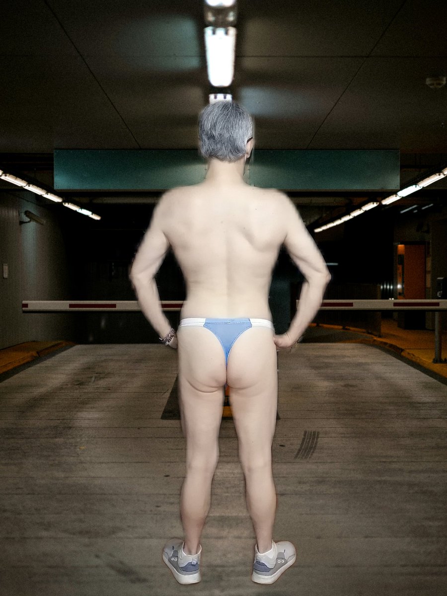 Otro diseño de <a href="/MbsUndies/">MBSUndies</a> <a href="/MBSUndies2025/">MBSUndies</a> , tanga modelo NTR en mesh azul.rey al frente y trasero y cintura en licra blanca de algodón. Quedó perfecta.