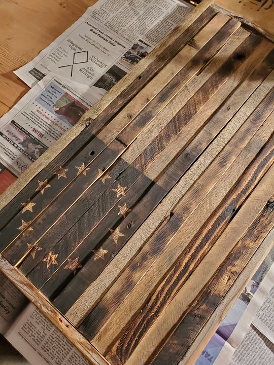 AmyShivelyReed's tweet photo. Art of the Day! "Betsy Flag". Buy at: https://t.co/PhZ3Kt4WAq https://t.co/aza6IYo8NJ