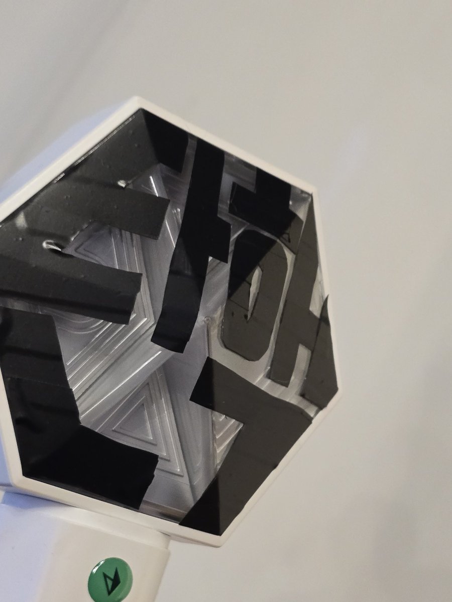 EJMBK's tweet image. 공연장에서 매우 불미스러운 일이 일어날 뻔 했어요