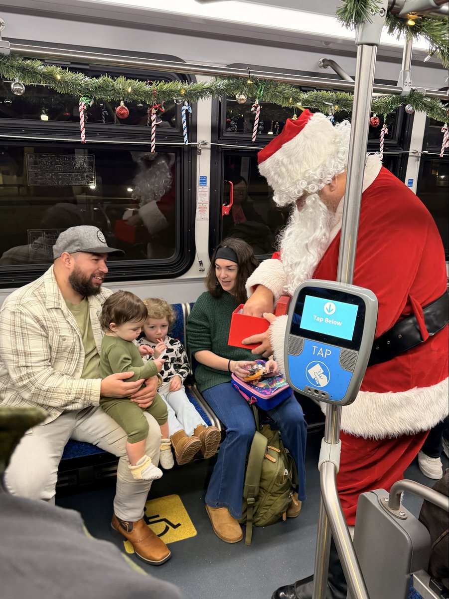 SantaClaritaTransit tweet media