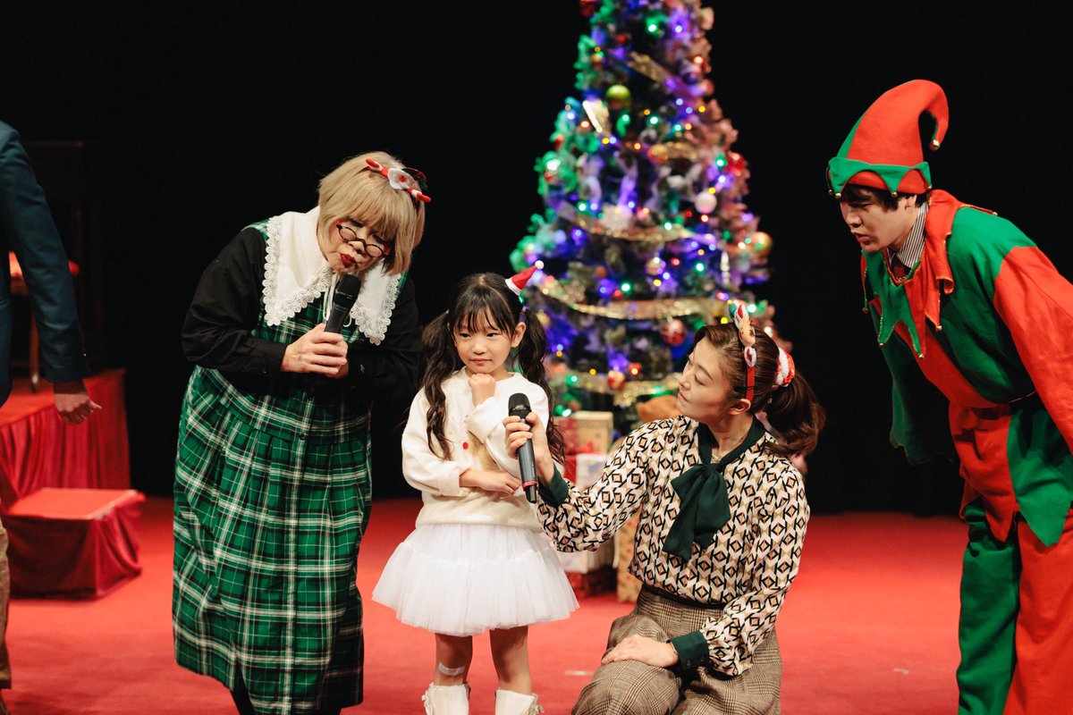 AlexandriteSTG's tweet photo. ⠀/／
🗣絶賛開幕中🧑‍🎄
   \＼

舞台『25Magic』
https://t.co/Mk88G0HVjK
劇場・新宿村LIVE
演出・中村優希

《Ruby》
満員御礼🈵

12/14(日)18:00
受付開始/開場
17:15

上演⏰2時間10分
1幕55分/休憩10分/2幕65分
※面会・差入れなし
※キャンセル待ち

Xmas一色の劇場へ是非🎄

#アレステ #25Magic https://t.co/xGpWafSg7c