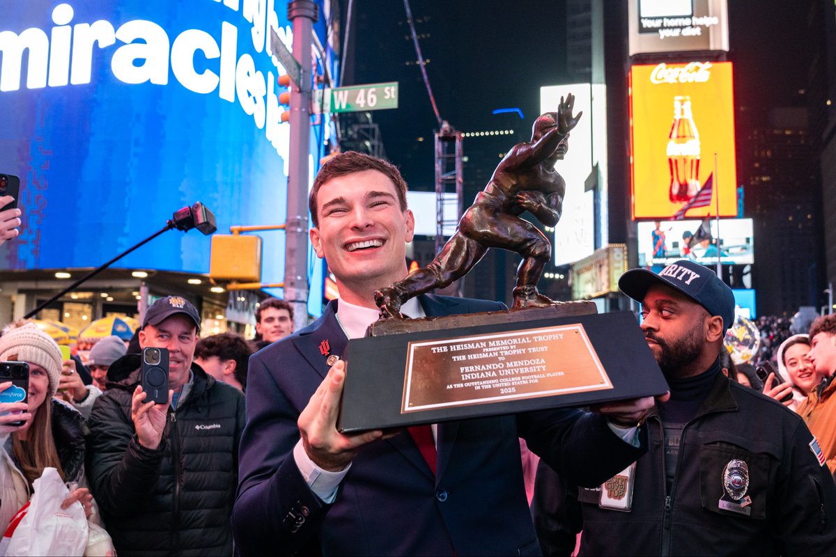 The Heisman Trophy tweet media