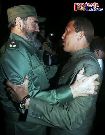 Inolvidable,Recordar un día como  hoy la primera visita a #Cuba del eterno amigo, el Comandante Hugo Rafael Chávez Frías
Este primer abrazo entre los gigantes de Cuba y Venezuela, simboliza la hermandad más pura entre nuestros pueblos.  #CubaConVenezuela