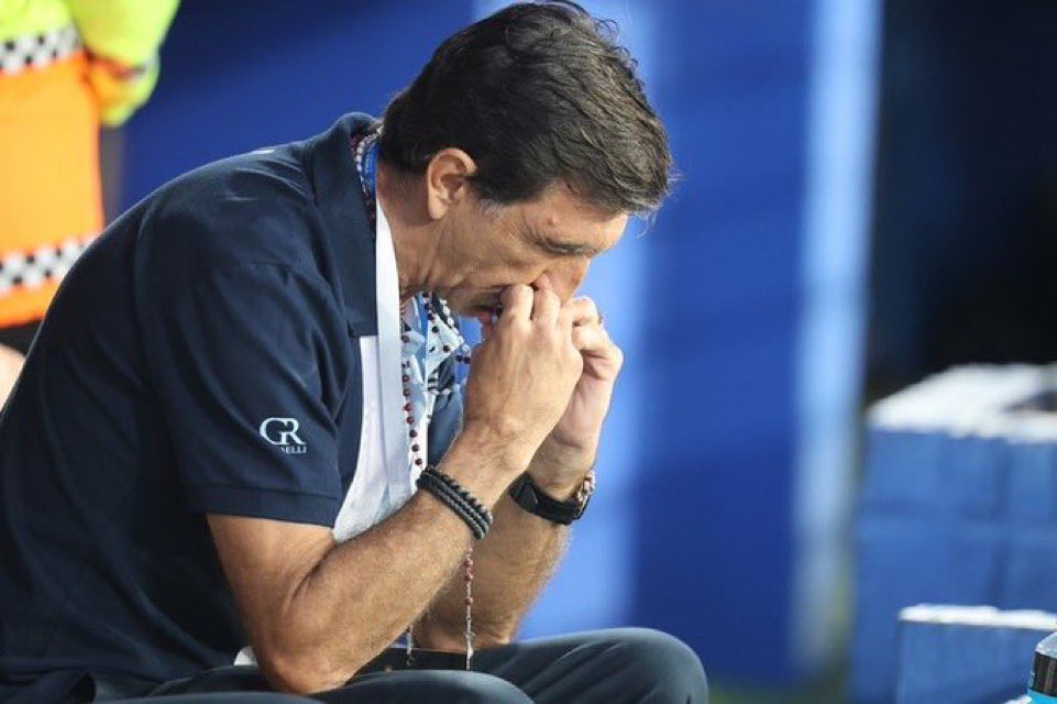 A vos no te podría decir nada nunca jamas, sin vos no hubiesen existido tales títulos internacionales, sin vos no hubiesen existido tal final perdida porque no la hubiésemos jugado, gracias por todo viejito, sos enorme