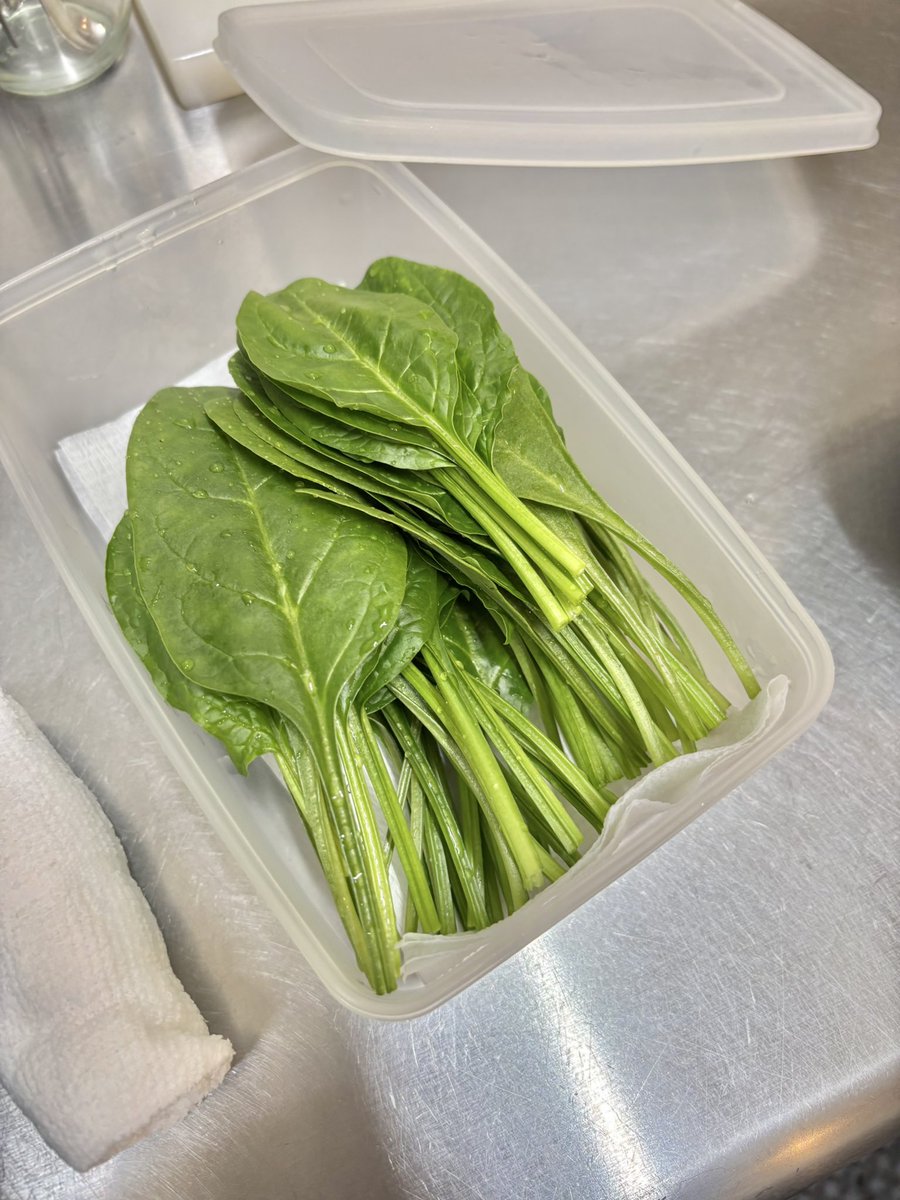 パプリカの種はたいて中心トライしてみましたが、流石に食えませんで