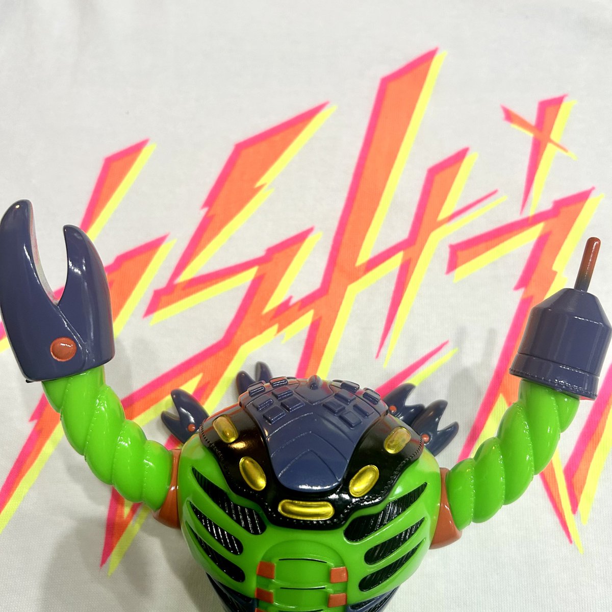 謎の店やってます。