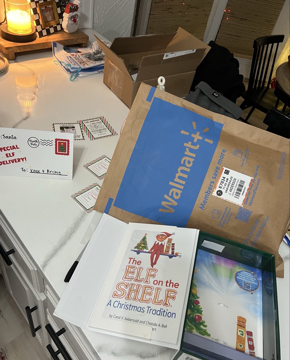 will_cator's tweet photo. @Walmart  no elf in the box and going to have a sad 3 year old in the morning. A waste of $50 and a tank of gas…. https://t.co/AiodOvv2Qa