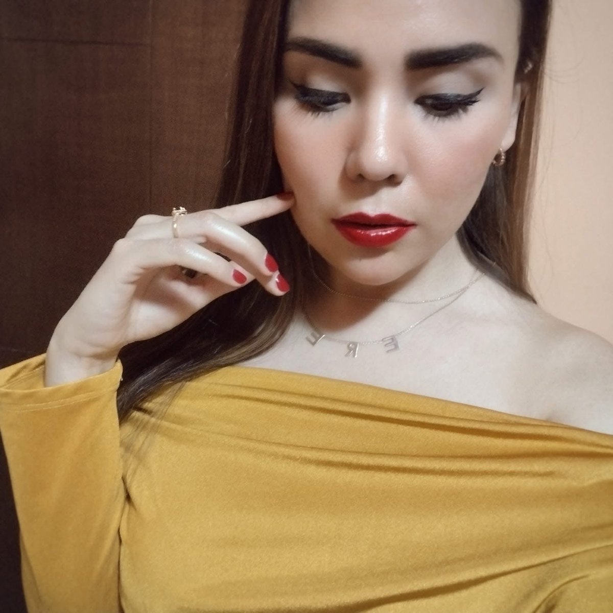 ere_more's tweet image. #NuevaFotoDePerfil