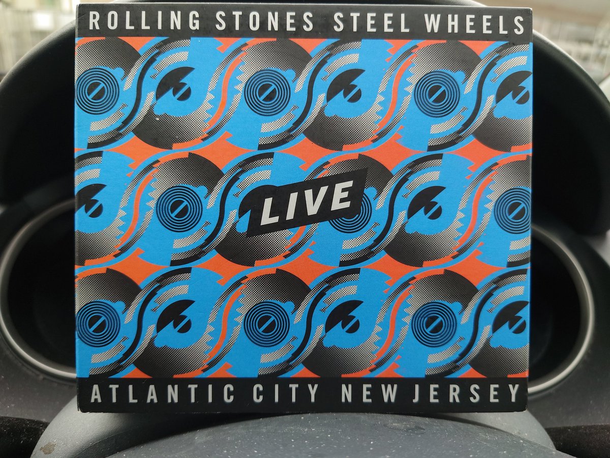 #RollingStones
#車中音楽
アトランティックシティ聴いてきました。やはり映画と比較も含めて。
昨日のDVDやフラッシュポイントに比較して、やはり！リズム隊の音が低音効いてて、楽器の音色がしっかりしてます。
多分マックスが新しいミックスでソフト化されたは音質期待出来そう