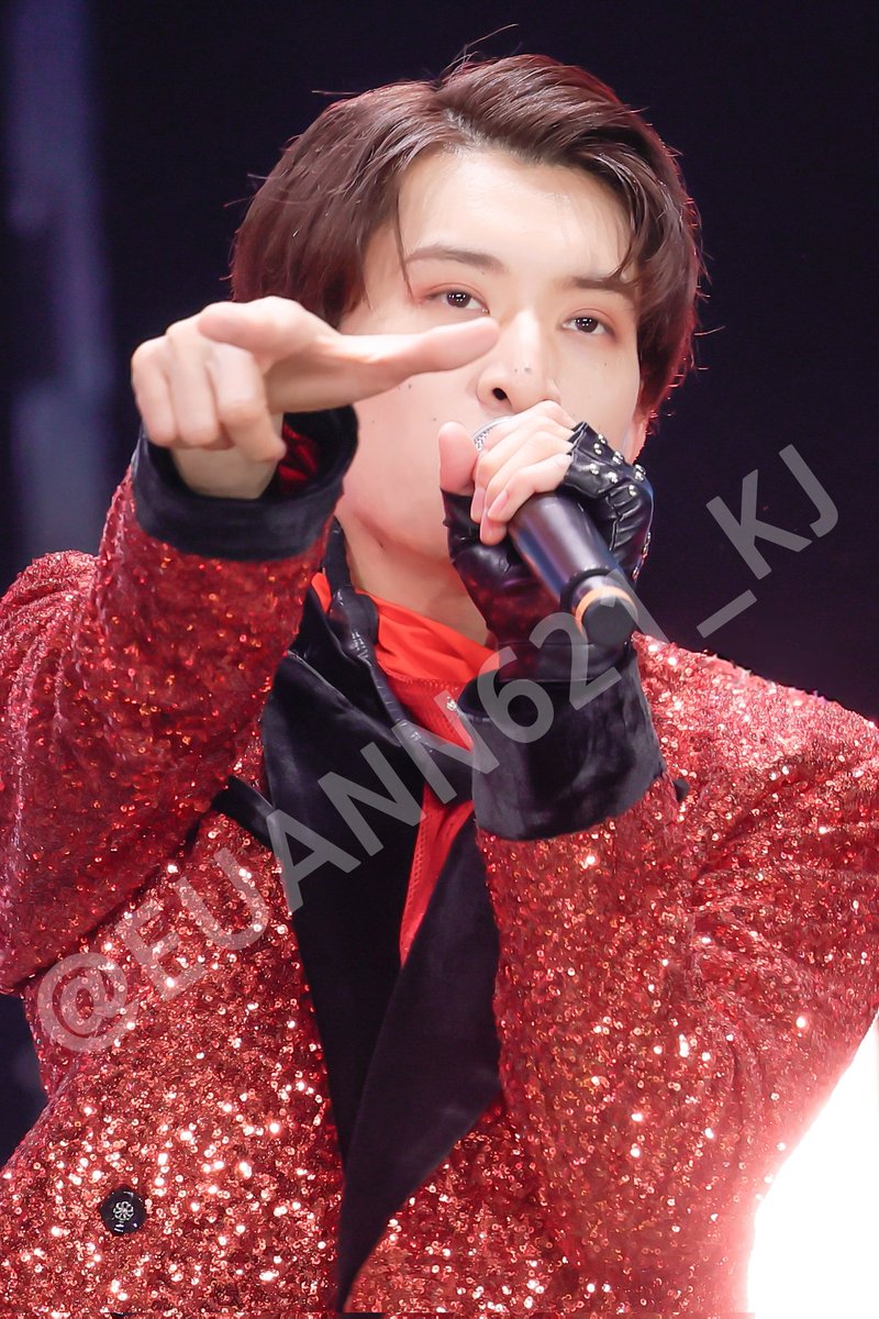 251213 🎶🏦 Snow Man 向井康二🧡👆 #向井康二 #KojiMukai #무카이코지