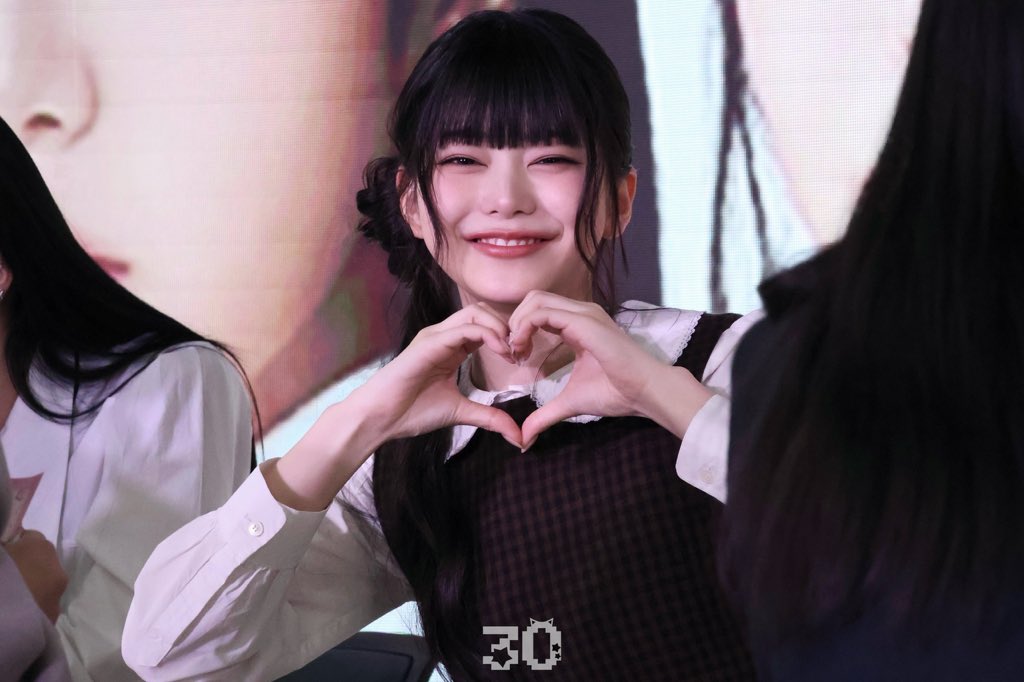 251213 VIVID SOUND 眩しい君が世界一だよ🪄◝✩ #cosmosy #코스모시