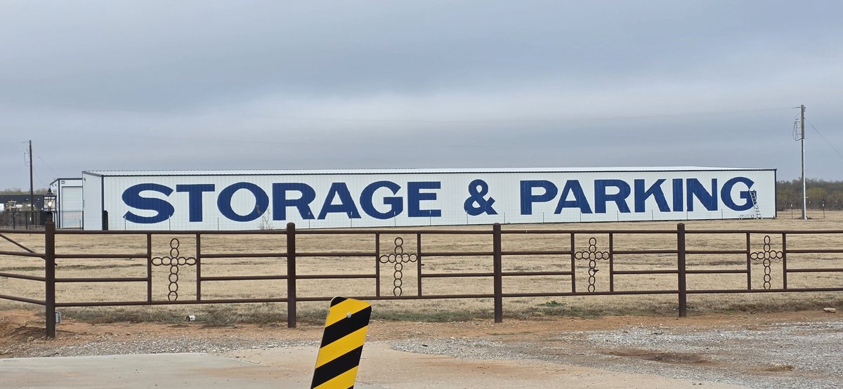 funtuzal's tweet photo. @KrissBergTweets Great read! Love the battle! We do large scale hand painted advertising if you ever need some BIG signage. Did this one on a storage property last week. https://t.co/e6KP7hOWUc
