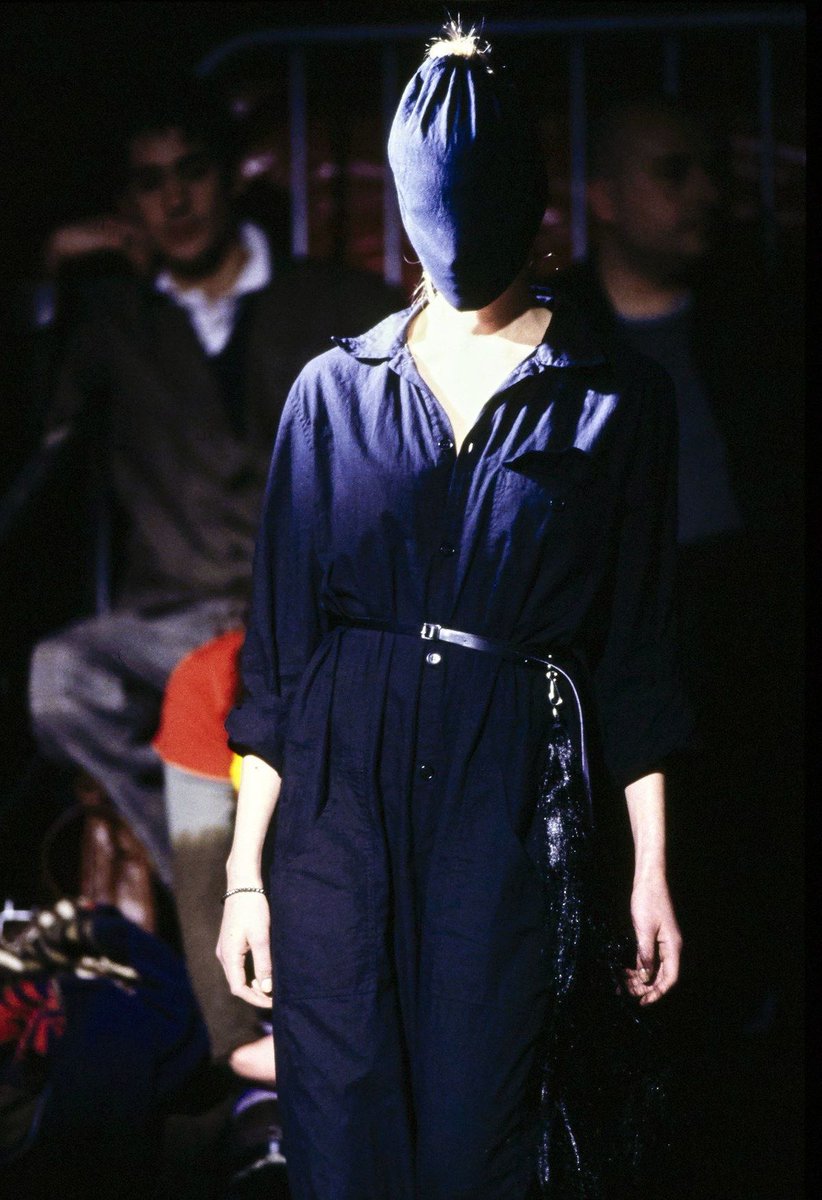 Maison Martin Margiela, Spring/Summer 1996.

The model becomes a moving object almost a vessel so the viewer is forced to confront silhouette, tension, posture, and mood rather than “who” is wearing it.