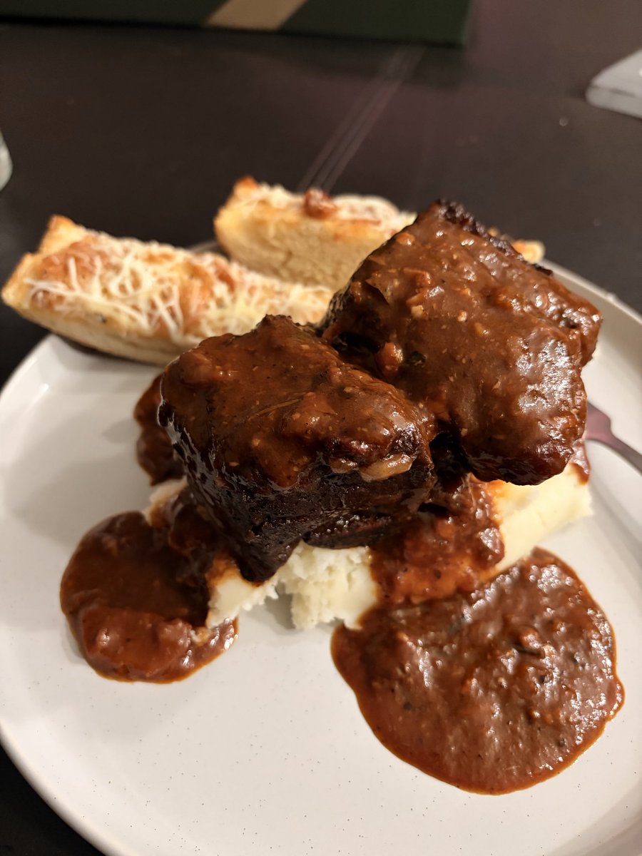 karen☁️⁷ tweet media