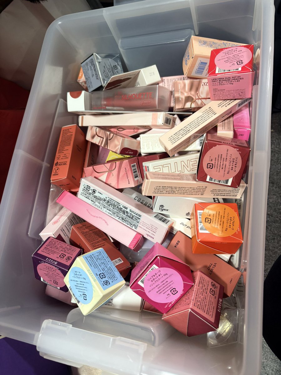 うちの未開封とかレビューに使っただけのリップやリップ&チークとか