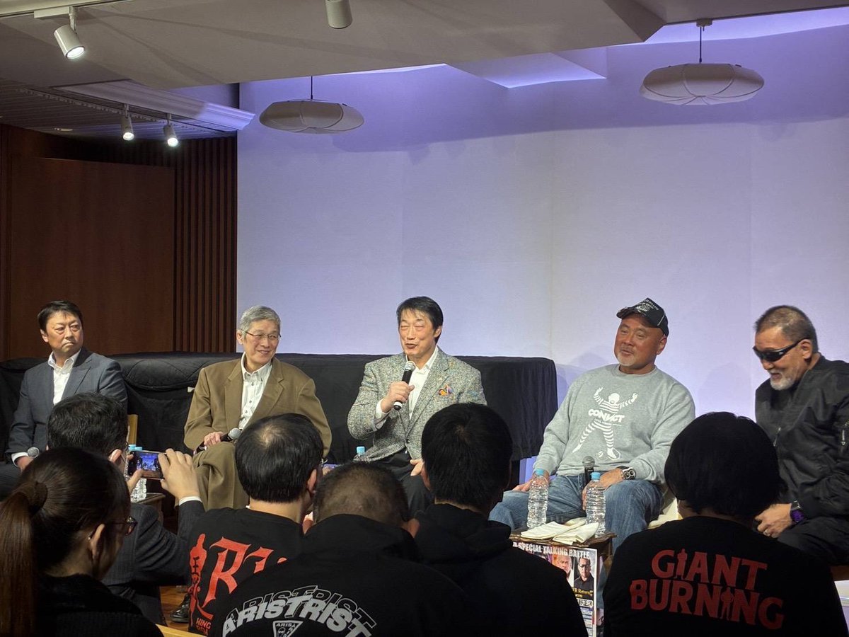 オースチン・アイドル - Wikipedia, image size:1200x900