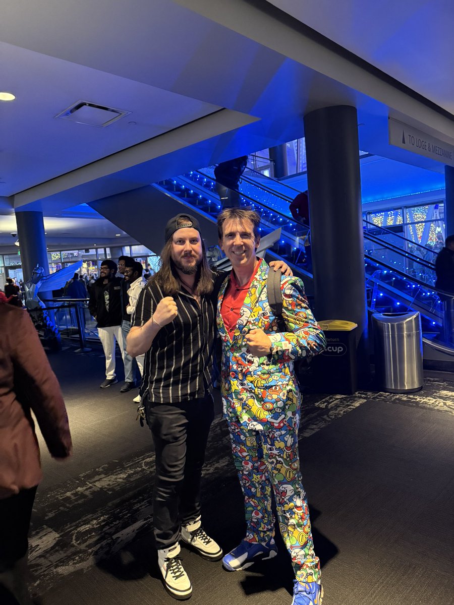 PaulGaleNetwork's tweet photo. The Game Awards serving as a place to reconnect with old friends like @JuliaWezio, Campbell Ingraham, and Amir Satvat…while forming new bonds with folks such as @The_BirdMaster and @Sephazon, is what it’s all about!

Excellent event! https://t.co/ckVilJ7s2H