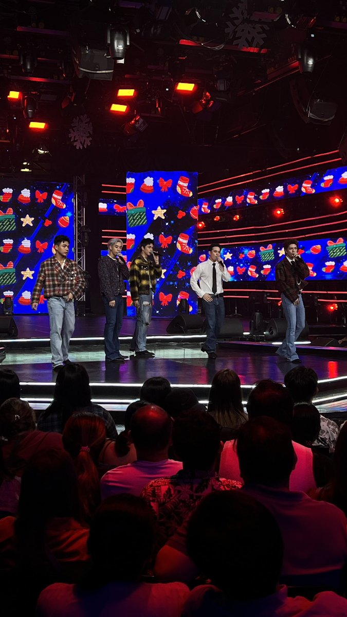 Na para bang nanghaharana at hindi caroling ito? 

Paskong pasko much! Same feels, BGYO! 

You bring us to life!!!

#ASAP30
#ASAPChristmas2025