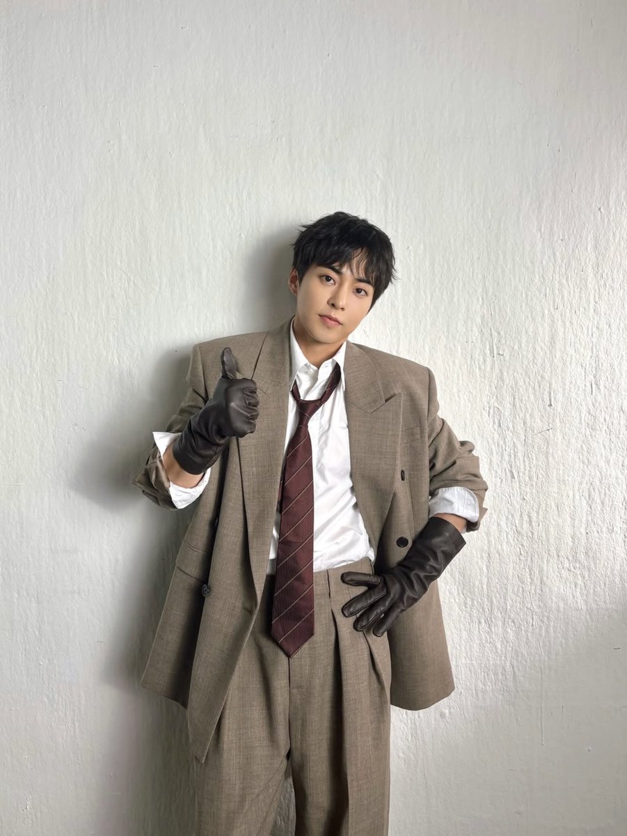 XIUMIN - inb100_official ins

XIUMIN LOFFICIEL X

ʚ🐈‍⬛੭𓂃꙳⋆ 🪶𖦹彡🖤ྀིྀི