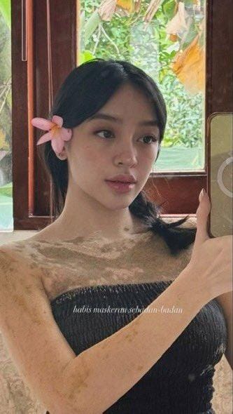 itsmesyasa's tweet photo. when you take time to care for yourself, confidence and beauty come naturally

beauty products inspired by Amanda Zahra https://t.co/mdEuw1MvvO