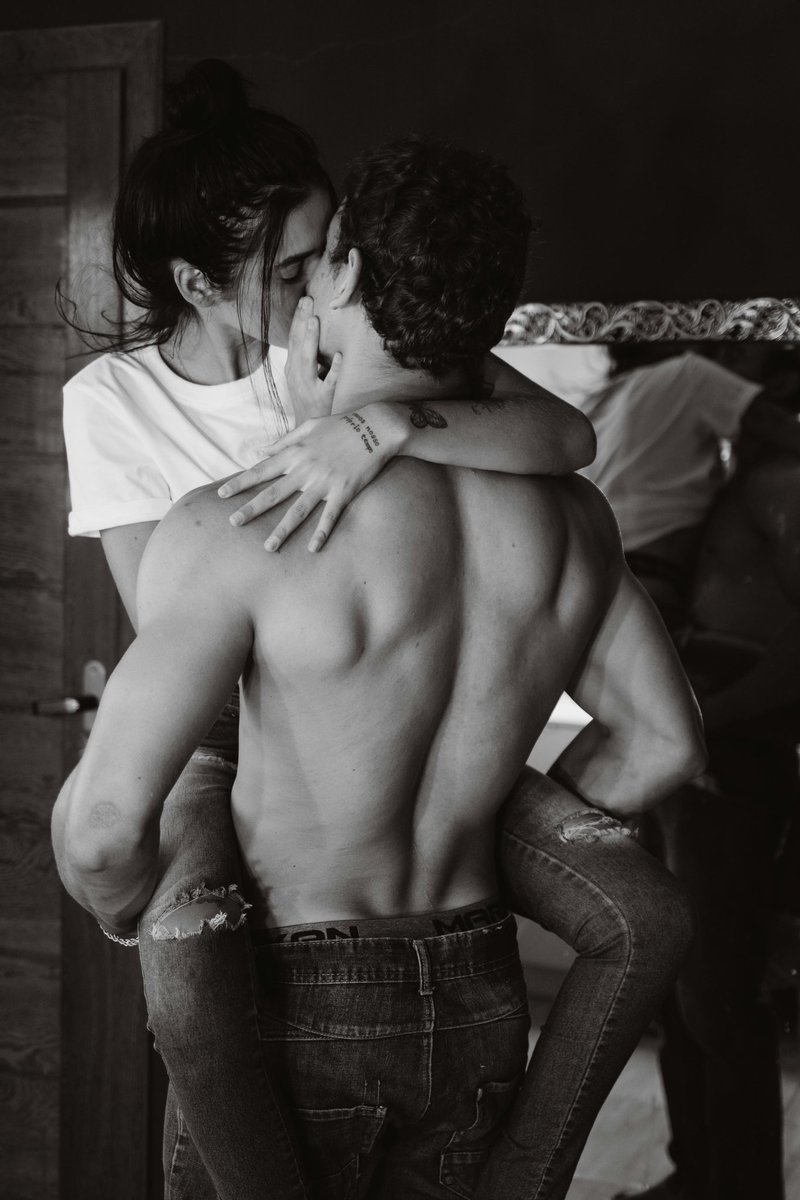 MidwestFantasy's tweet image. My intention 
Your intention 
Fuck yes

#Storyin6 @Sixwordsx