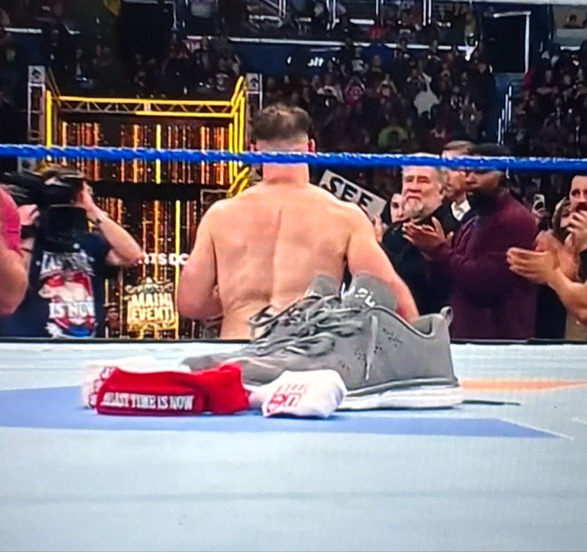 DMBrokendreams's tweet photo. Thank you John Cena for being part of my childhood!! I had the honor of watching you fight your final match and sharing your final moments with us tonight!! I will miss seeing you in the ring!! Thank you. 👋🏻 https://t.co/cMuUmOHi5B