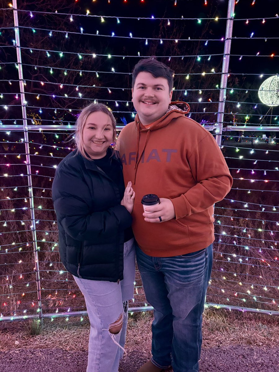 C_Vandrasik's tweet photo. Even meteorologists take nights off from radar 😄❄️
My wife and I hit up the Abilene Winter Lightfest tonight—beautiful lights, terrible cold front timing.
Heads up tomorrow morning: wind chills in the teens 🥶
#AbileneTX #WinterLightfest #TXwx #MeteorologistLife #ColdFront https://t.co/EELsAQxADS