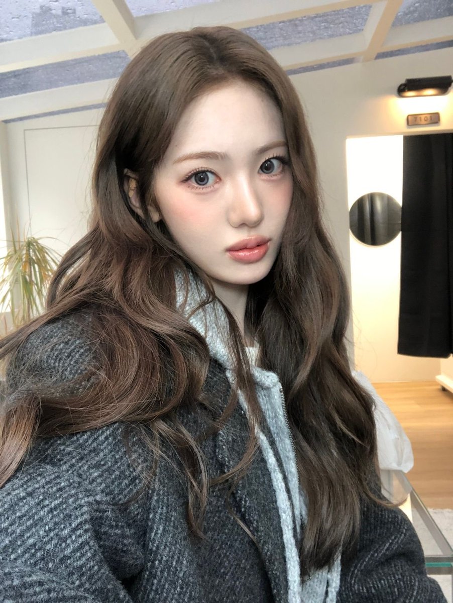 설 tweet media