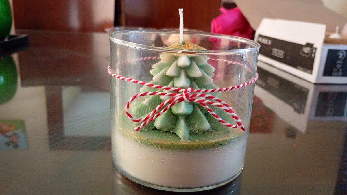 fcogabrielrr's tweet photo. Parte 2:bonitas velas aromáticas!!excelentes precios,pregunta https://t.co/7zND9sbp7F