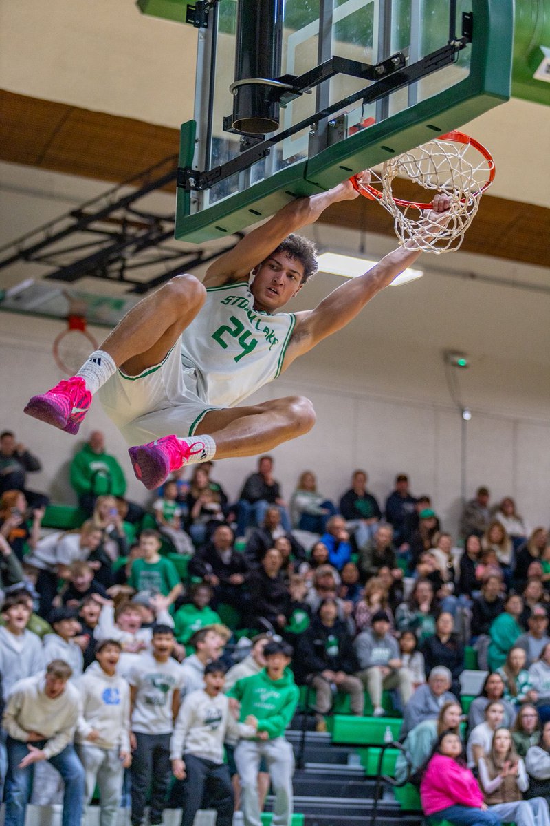 BeckaKosky's tweet image. @CoonJaidyn32 
🫶🫶💚🤍