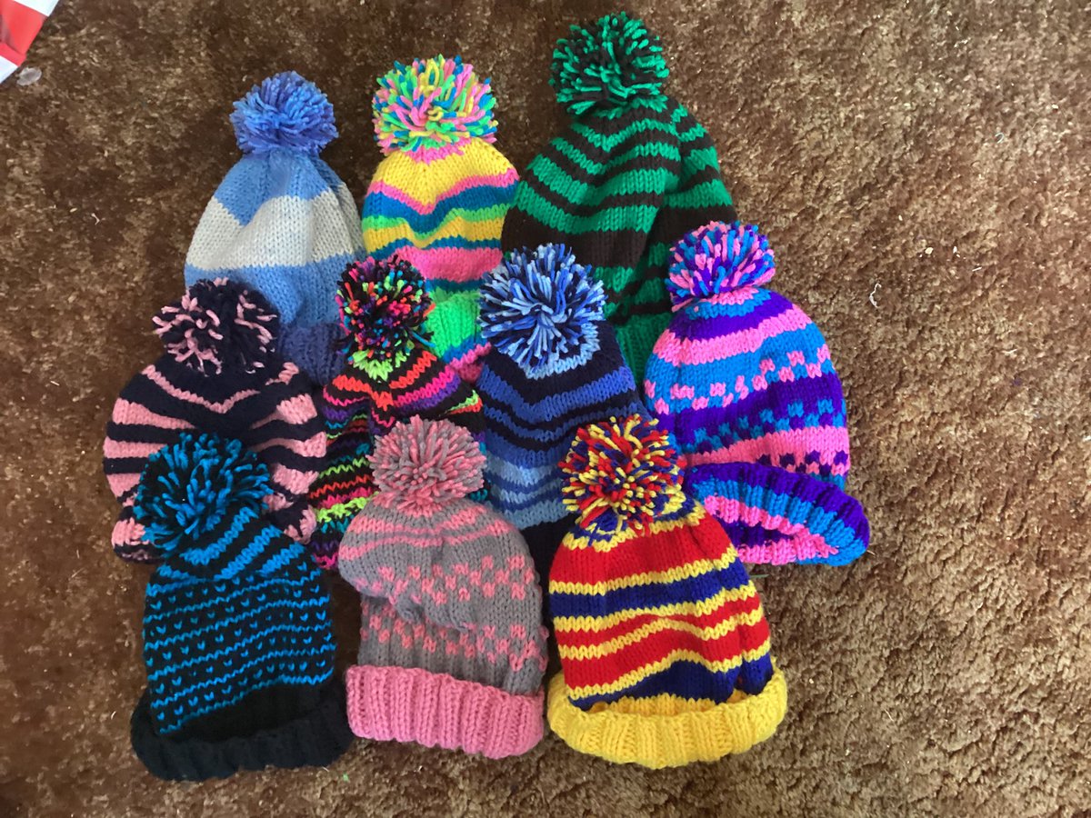 hapandcarol's tweet photo. #HAPPINESS is knitting toques to keep heads warm on cold winter days and giving them away to those who need them. #toques #donations #coldweather #winter https://t.co/Ga8KNTmXx6