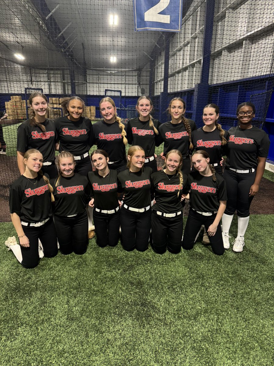 LLS_2011_KS's tweet image. Had a great organizational workout today in KC!  S/O to @AndyPaalhar for organizing, as well as @sluggers_18U and crew for pouring into these girls!  
It was a good day to be a Slugger!! 
@_CoachK__ 
@coachmeghans