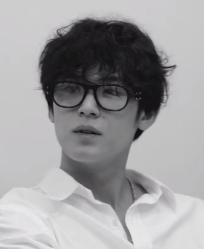 taistatata's tweet image. (*_*)