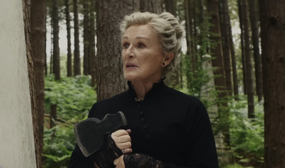 'WAKE UP DEAD MAN: A KNIVES OUT MYSTERY' - Review 

Available at Netflix, Tamil ❌ 
⭐⭐⭐.5/5

Whodunit வகை படமாக Knives Out திரைப்பட தொடரில் 3வது படமாக வந்திருக்கும் படம். 

முன்னாள் பாக்சர் மற்றும் பல குற்றச்செயல்களில் ஈடுபட்ட ஒருத்தர் திருந்தி பாதிரியாராக பணிபுரிகிறார். ஒரு