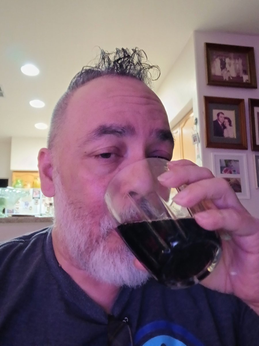 YvisC's tweet image. I had one beer at the bar.  I'm now home indulging in rum and cokes.