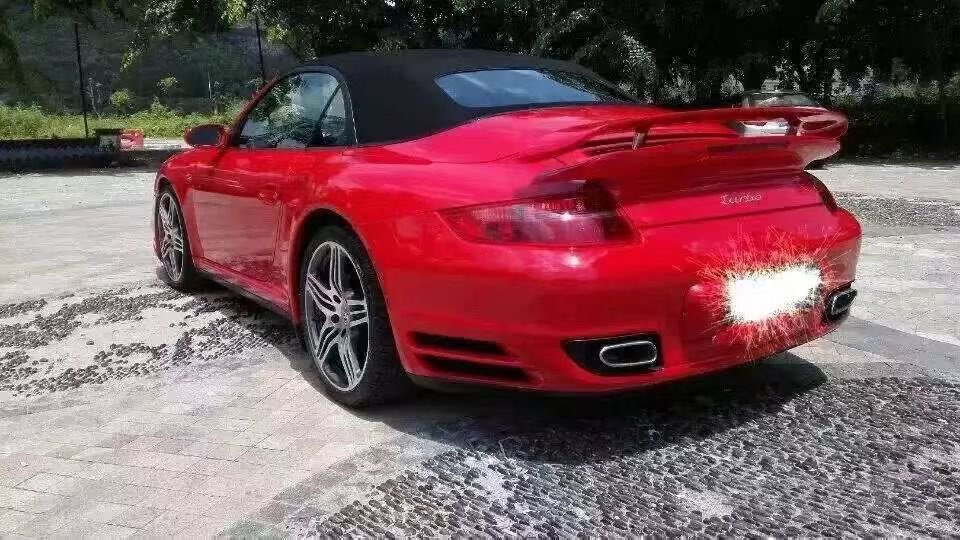 【稀有物种】10年保时捷911 TURBO 3.6T双涡轮增压，0-100加速仅需4秒，实表5万多公里软顶敞篷，两门四座，后置四驱，480匹马力，BOSE高级音响，DVD触屏多媒体，911turbo还拥有卓越的弯道性能，是当之无愧的超级跑车。喜欢添加微信13025816888