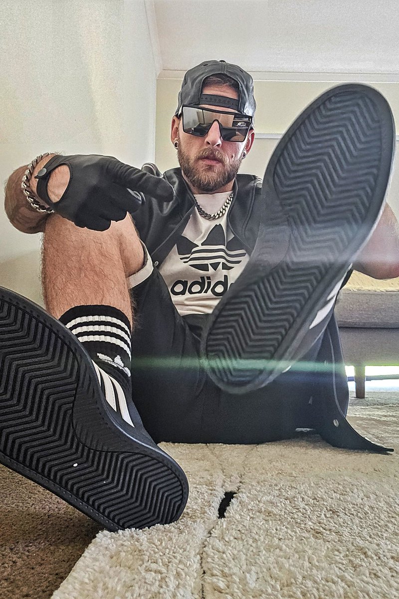 LthrFinDom's tweet photo. It's $ervice $unday, poofters. The day you $erve and wor$hip your $uperiors, get on your knees and get $ending!

I'm in the mood to ruin you cunts...
#alphamale #betamale #cashmaster #cashslave #debtslave #findom #finsub #humanatm #leatherdom #leathersub #paypig #walkingwallet https://t.co/vzafUAWp1b